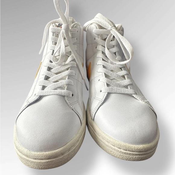 Nike Womens 8 Sneaker Court Royale 2 Mid White Gold Swoosh Retro Shoe DJ2005-100 - Picture 6 of 12